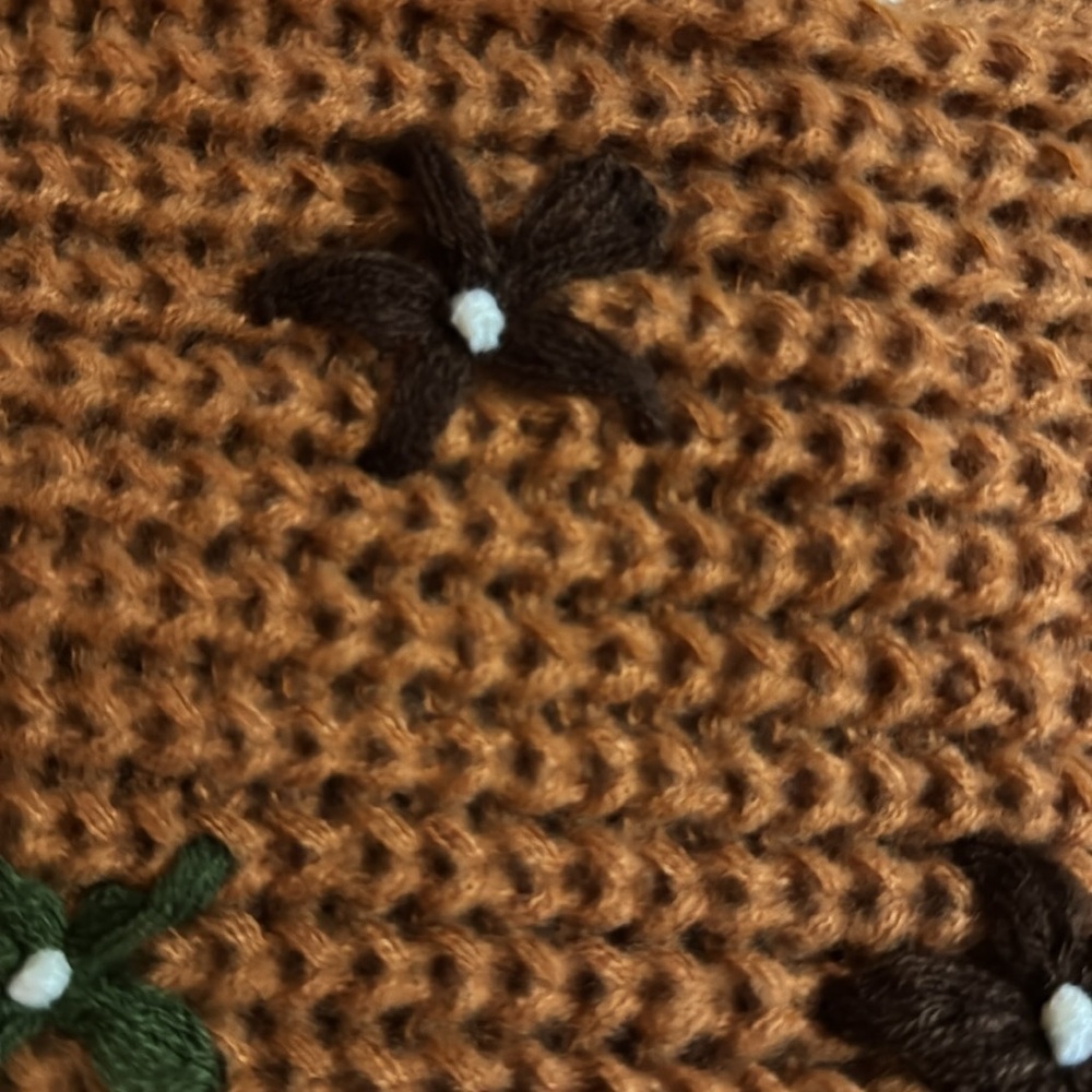 NWT Rust Cable Knit V Neck Floral Embroidered Bubble Sleeve Size Medium - Picture 15 of 16